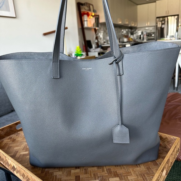 SHOPPING SAINT LAURENT N/S IN SUPPLE LEATHER - Picture 4 of 6